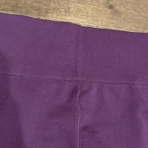 Athletic works DRI MORE - Purple cropped leggings Sz M - Picture 10 of 14